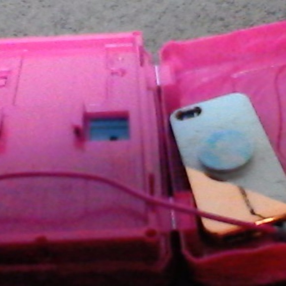 Project Mc2 Pixel Purse iphone conectable - Picture 3 of 5